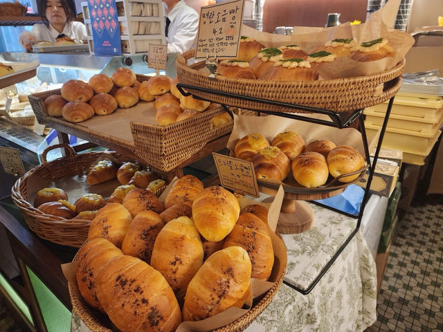 서울 <을지로 카페> 서울 빵지순례 아소토베이커리