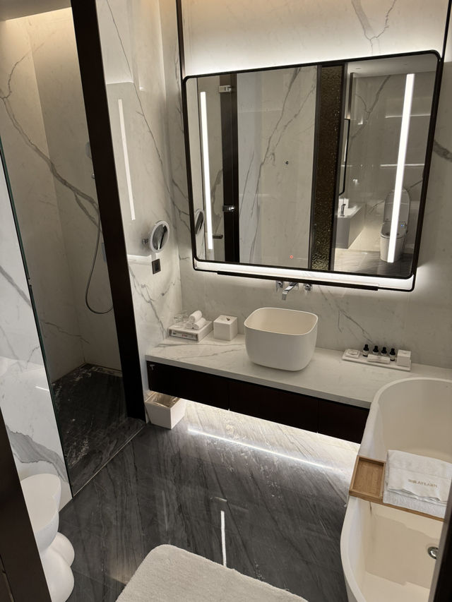 AYEARN HOTEL Room Tour