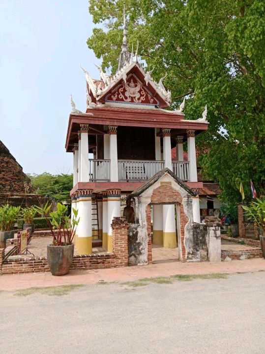 ขอพร วัดราชบูรณะ จังหวัดพิษณุโลก