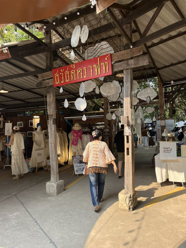 “บ้านข้างวัด” – คาเฟ่ชิลๆ อาร์ตๆ กลางเชียงใหม่