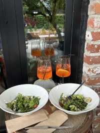 Spring is the start for eating outside!