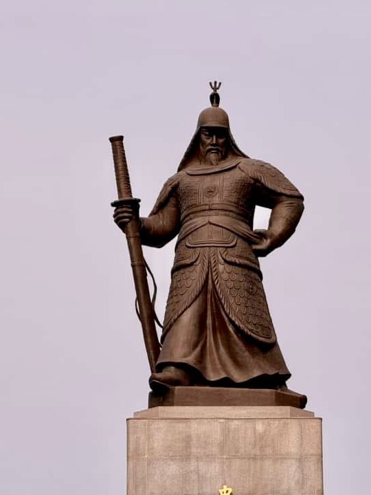 From Palaces to Alpacas: A Whirlwind Seoul Adventure