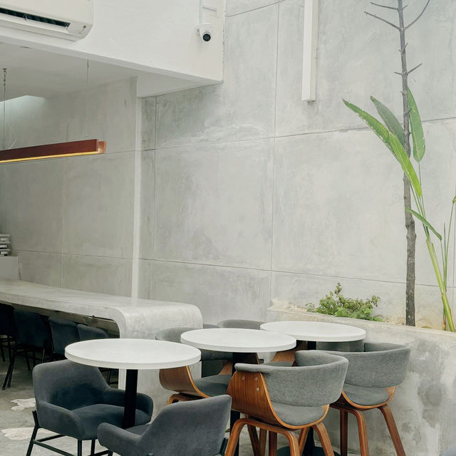 Rustic Bliss at Hulu Coffee