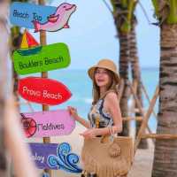 ร้านอาหารและคาเฟ่ ริมทะเลขนอม