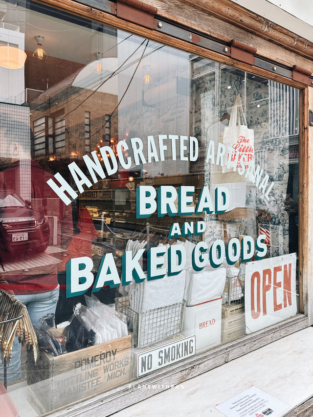 The Little BAKERY Tokyo ! 🥤🍩✨