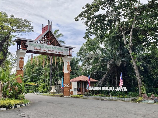 🏛️✨ Dive into Sabah’s Rich Heritage at the Sabah Museum – A Cultural Treasure Trove! 🌿🐘