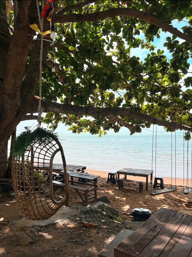 Ngeteh Café – A Hidden Seaside Gem in Melaka