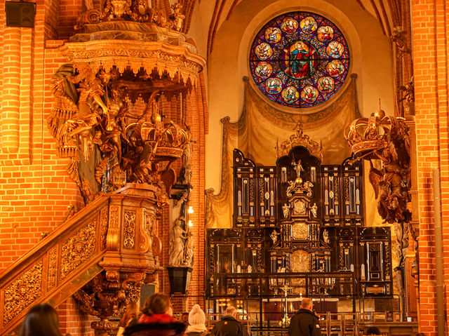 【歴史的な建築を堪能】ストックホルム大聖堂（Storkyrkan）⛪️🔔
