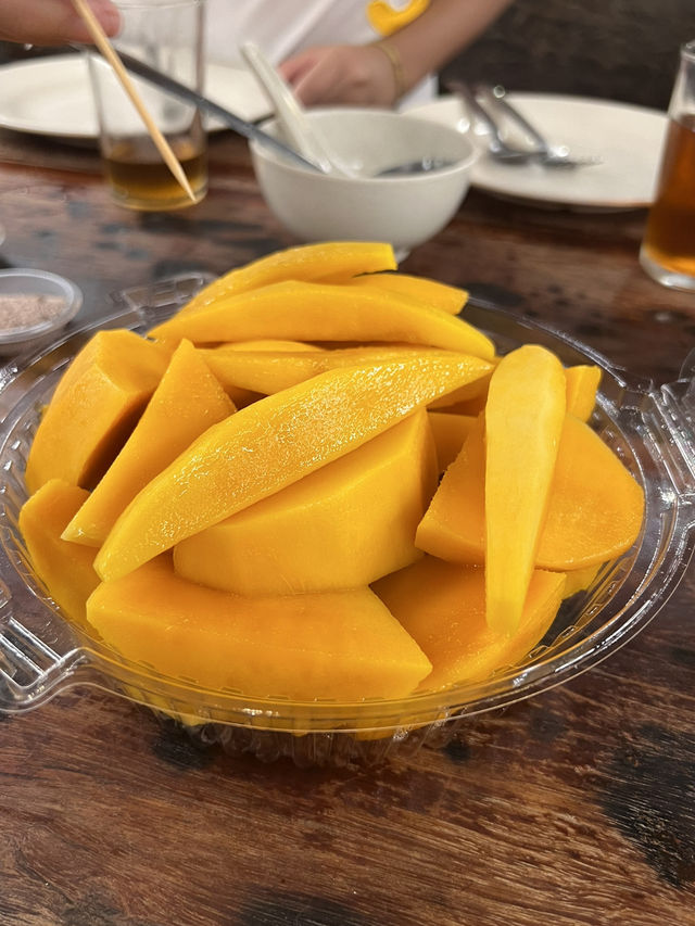 Khun Thai: An authentic seafood feast!🦞