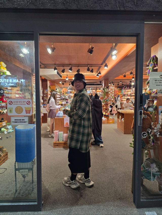 귀여운 캐릭터들이 가득한 경주 황리단길 소품샵🧡
