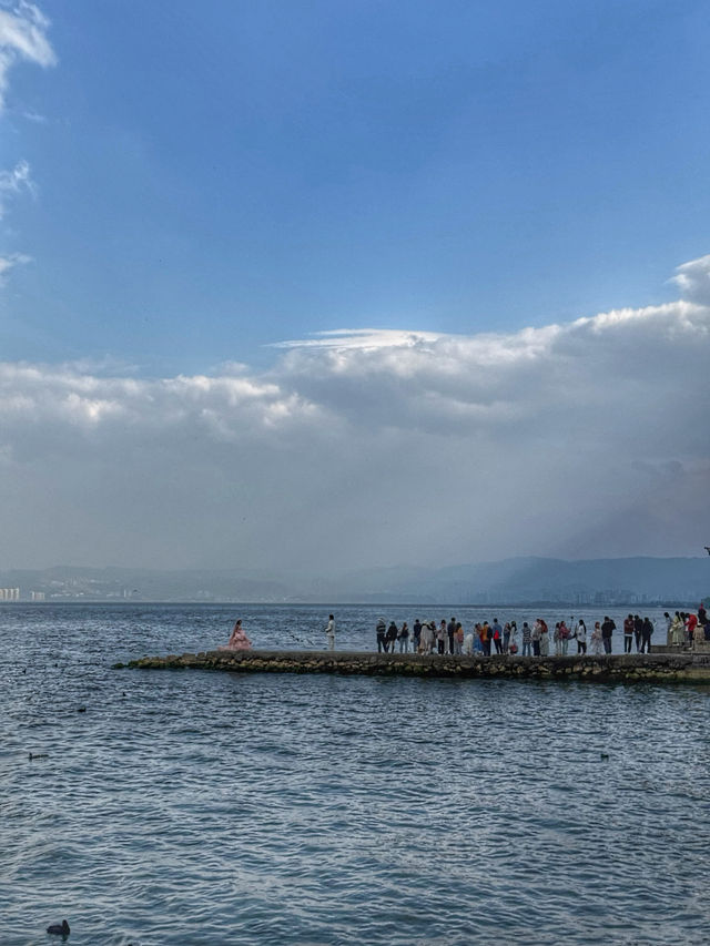 Tranquil Waters & Soft Light: A Spring Escape to Longkan Wharf