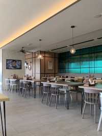 คาเฟ่ในโรงแรมที่เป็นมากกว่าคาเฟ่ 