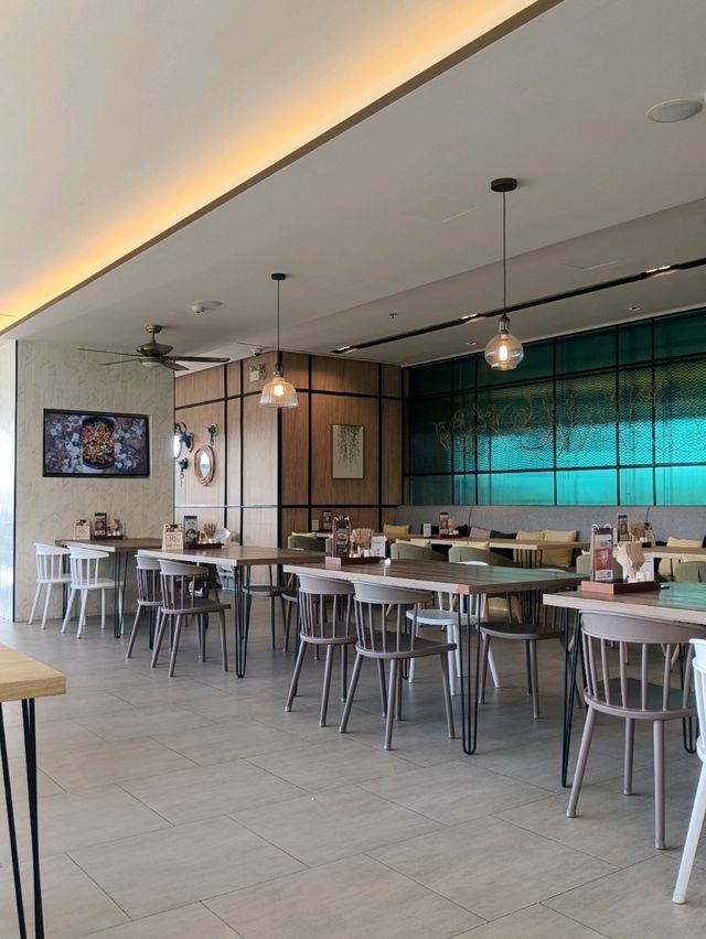 คาเฟ่ในโรงแรมที่เป็นมากกว่าคาเฟ่ 
