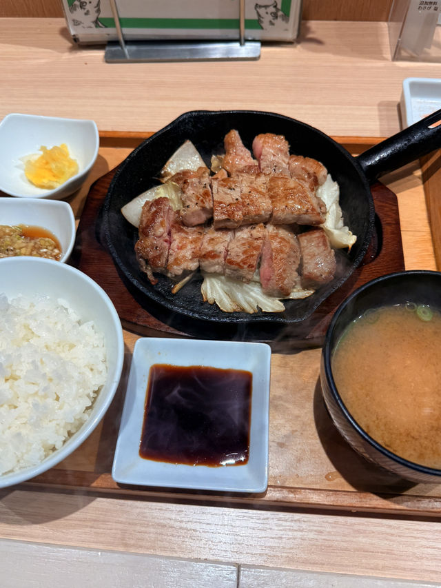 岡山｜專賣豬排聞名的餐廳 桃太郎豚.ふくよか豚超多汁