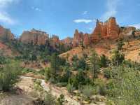 Hoodoo Wonderland: Hiking the Queen’s Garden & Navajo Loop