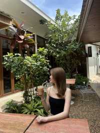 Cozy and minimalist cafe in Hatyai 🇹🇭 Locals.hdy