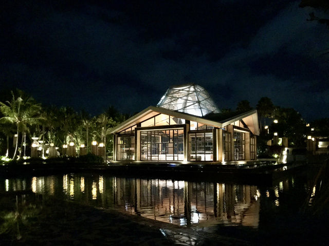 A try of Indonesian luxury hotel in Bali