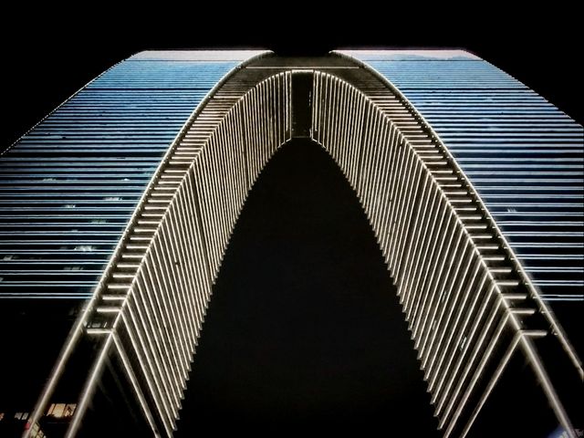 Gate of the Orient: Suzhou's Iconic Skyscraper!