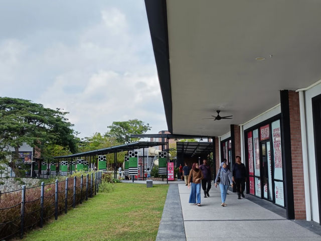 📸 Batu Gajah Silverlakes Village – A Picture-Perfect Spot!