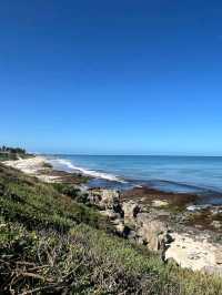 🏝️ Coastal Charm Unleashed: Fall in Love with Cottesloe Beach, Perth! 🌅🌊