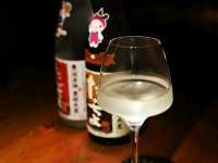[🇯🇵広島] 落ち着いた雰囲気で楽しむモダンな日本酒バー「フラット サケバー」