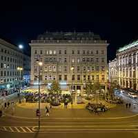🏛️ *Imperial Grandeur at Maria-Theresien-Platz: Vienna’s Museum Quarter Jewel✨🇦🇹