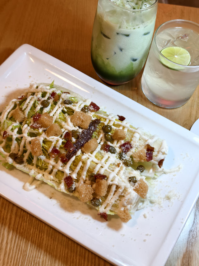 西環石塘咀餐廳，有供應邪惡Poutine