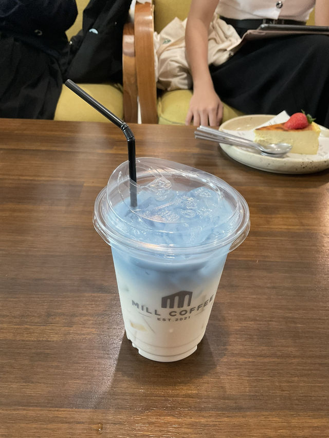 คาเฟ่ MILK สกลนคร