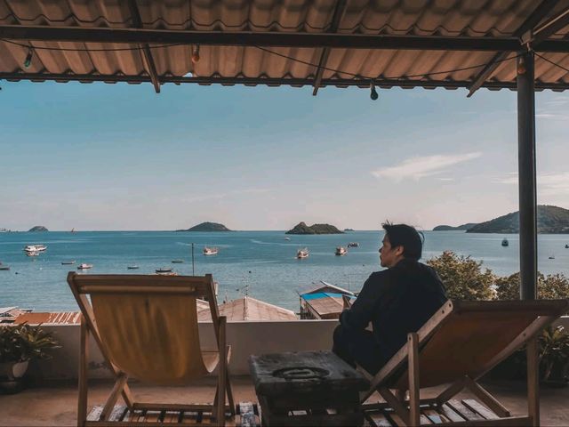 A​ good​ vibe 🤍💙 Sattahiptale Boutique Guesthous