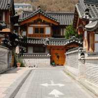 Eunpyeong Hanok Village 🏯🌸