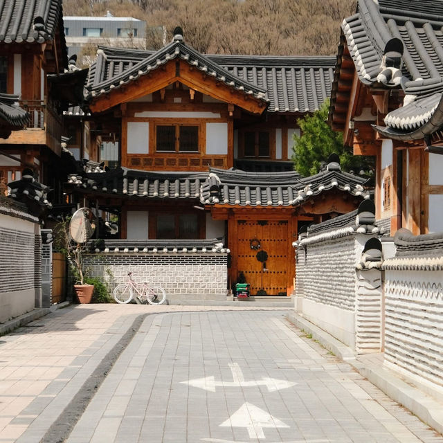Eunpyeong Hanok Village 🏯🌸