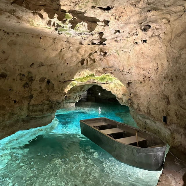 Discover a Hidden Gem! Taupo Lake Cave: A Breathtaking Natural Wonderland! 🤩
