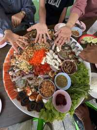ร้านเจ๊แพร โคตร-ละ-ยำ!!