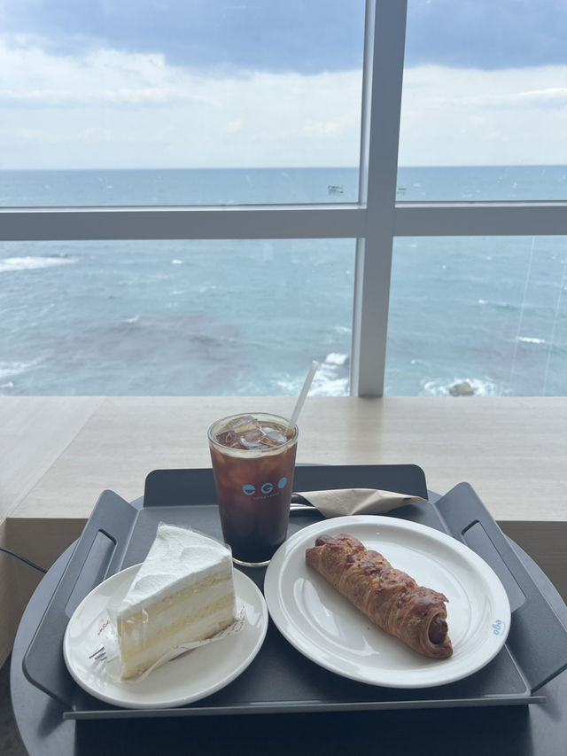 경주 동해바다 앞에 이런 감성카페가? 🌊