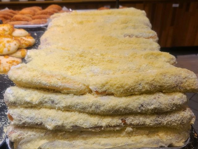 고려당 마산 빵지순례 (생크림스틱, 빠다빵, 땅콩빠다빵, 베이비슈, 밀크쉐이크)