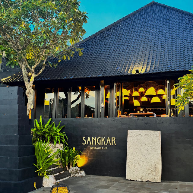 Bali's Bulgari Resort: A 24-Hour Experience That Exceeded All Expectations! 🌟🍹