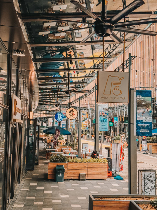 LaLaport at BBCC — A Bright, Breezy Lunch Break in the City