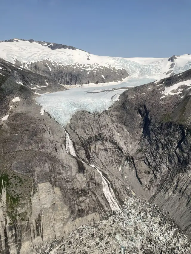 Mendenhall Glacier Hike and Helicopter Tour