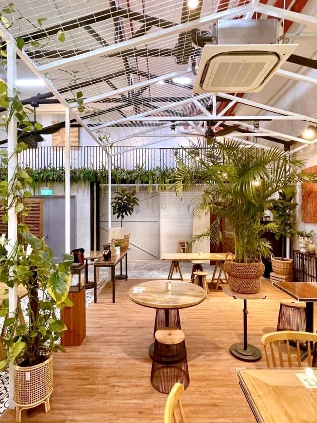 Knots Cafe & Living near Macpherson MRT, Singapore