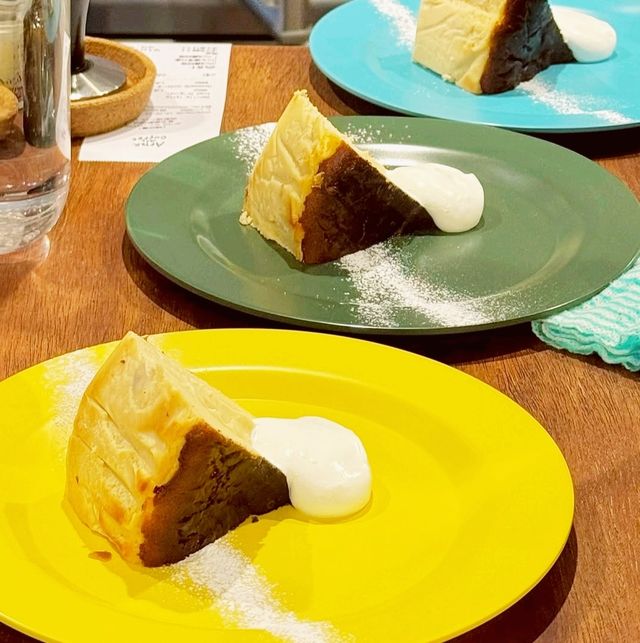 A Cake So Soft You Could Eat It Without Teeth 🍰