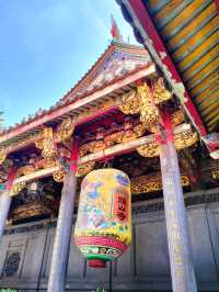 Jiufen Worshipping 
