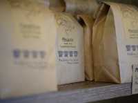 แกลลอรี่ กาแฟดริป : คาเฟ่ในตึกศิลป์ BACC