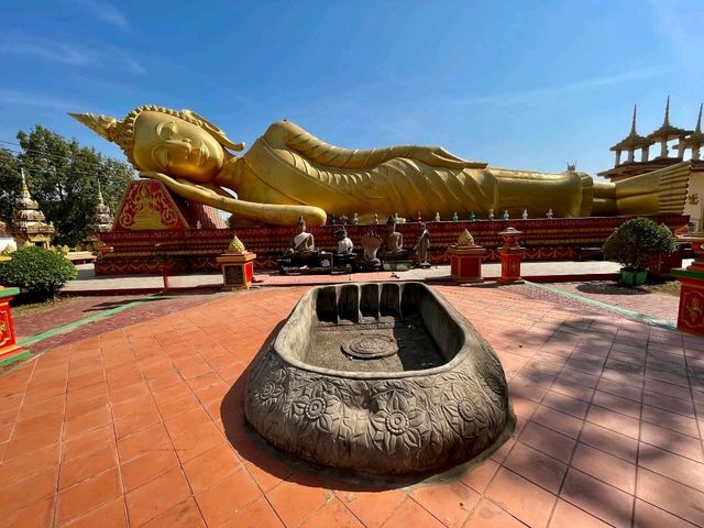 วัดธาตุหลวงใต้ เวียงจันทร์