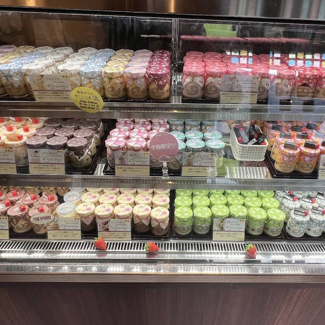 【栃木/日光🇯🇵】アイスたっぷりプリン🍮日光ぷりん亭
