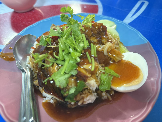 ข้าวขาหมู ชุมพร