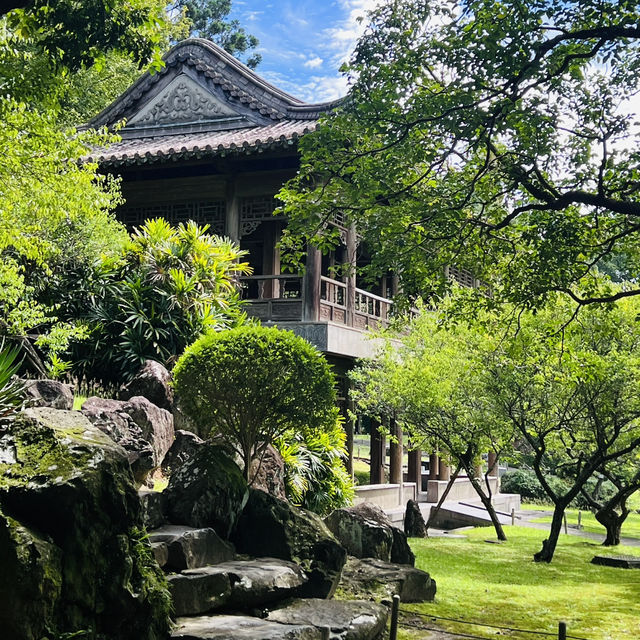 A Tranquil Oasis Amidst Imperial Treasures