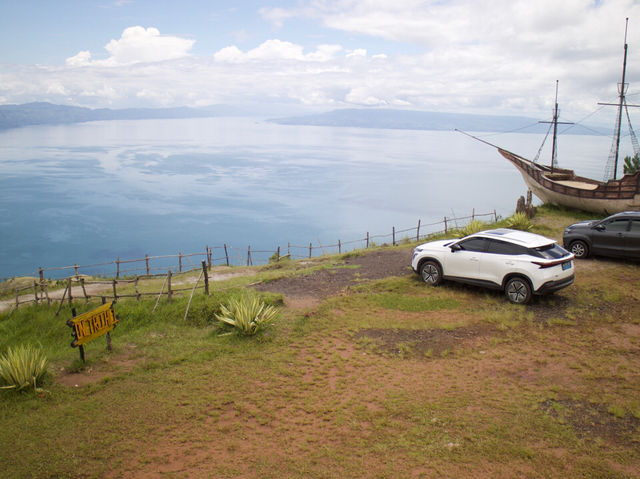 Charming Escape at One Tree Hill, Lake Toba