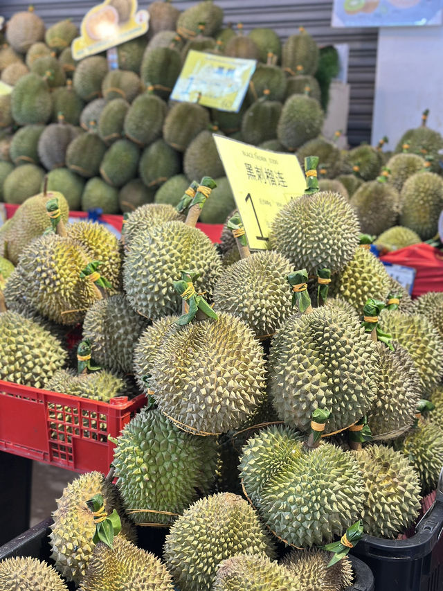 Lim Poo Wah: where fruit cravings become personality traits. 