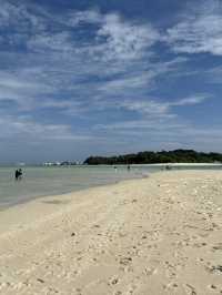 Not the Maldives, Not the Seychelles. It’s “Belitung”