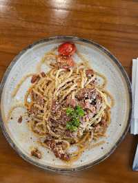 Alara: Batam’s Minimalist Moodboard of Flavor